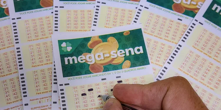 Mega-Sena acumula e prêmio chega a R$ 67 milhões; confira as dezenas sorteadas