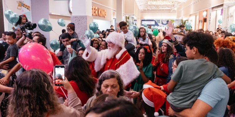 Papai Noel chega ao Shopping Plaza Macaé; confira os detalhes