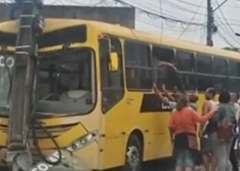 Acidente com ônibus escolar em Iguaba Grande