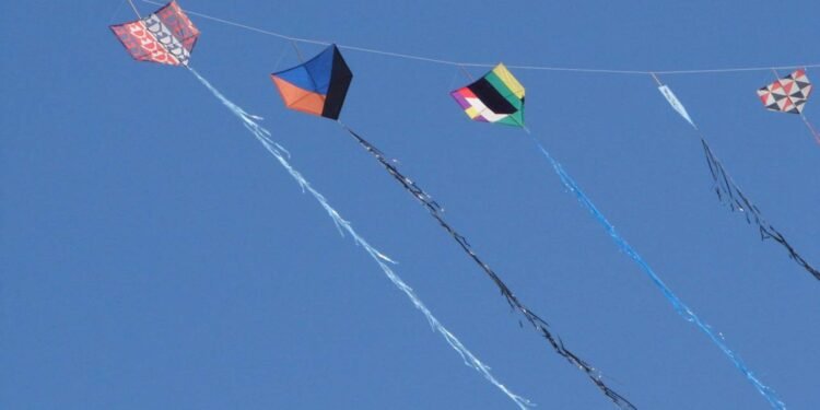 Búzios ganha espaço exclusivo para soltar pipas