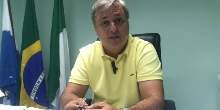 Prefeito de Búzios pede arquivamento da Taxa de Turismo Sustentável; Câmara recebe ofício