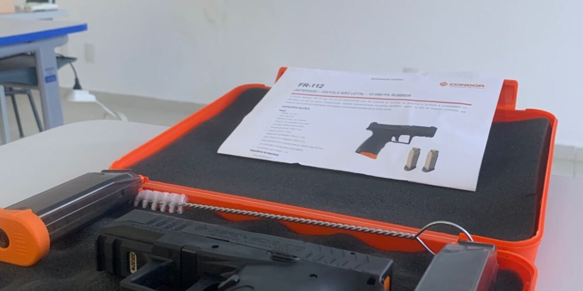 Armas não letais passam a ser usadas por agentes municipais após capacitação em Macaé