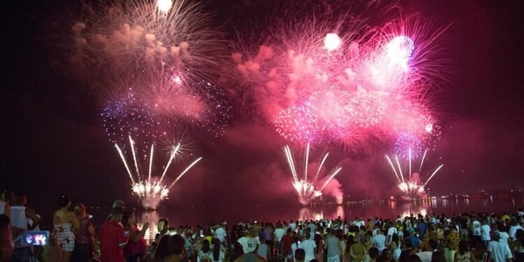 Araruama confirma queima de fogos no Réveillon; apresentações acontecem em dois pontos da cidade