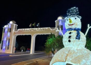 Programação natalina começa nesta sexta-feira (19) em Arraial do Cabo; Papai Noel vai receber visitantes