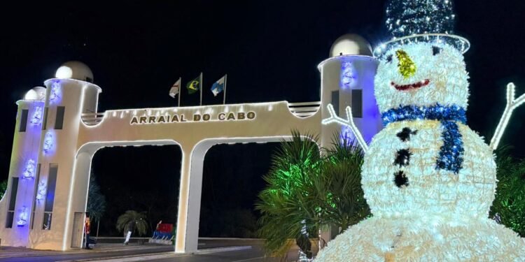 Programação natalina começa nesta sexta-feira (19) em Arraial do Cabo; Papai Noel vai receber visitantes