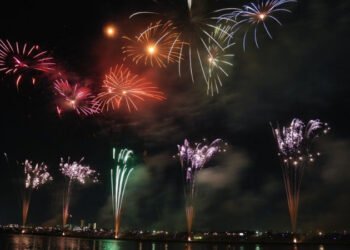 Cabo Frio confirma três dias de shows e queima de fogos no Réveillon; confira a programação