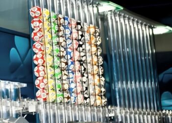 Mega-Sena acumula em R$ 52 milhões; 44 apostas ganham mais de R$ 51 mil