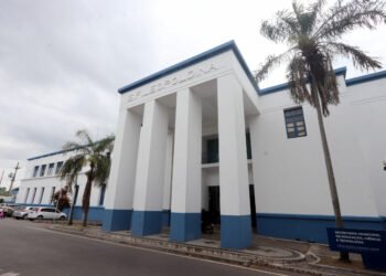 Concurso para Educação de Campos abre 1.000 vagas; veja os cargos disponíveis