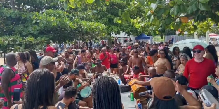 Roda de samba anima a praia de Imbetiba neste domingo (11), em Macaé
