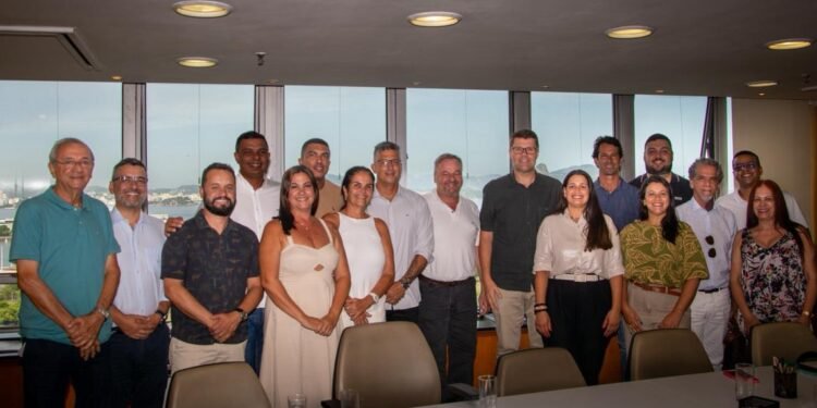 Secretários de Turismo da Costa do Sol se reúnem com Gustavo Tutuca para alinhar ações regionais