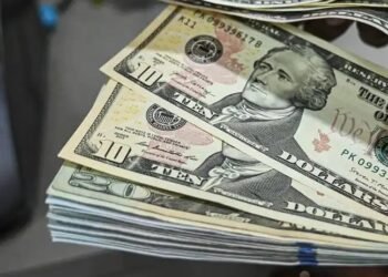 Queda do dólar acontece por incertezas nos EUA; quadro fiscal brasileiro limita otimismo