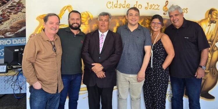 Rio das Ostras recebe reunião estratégica sobre projetos para turismo regional