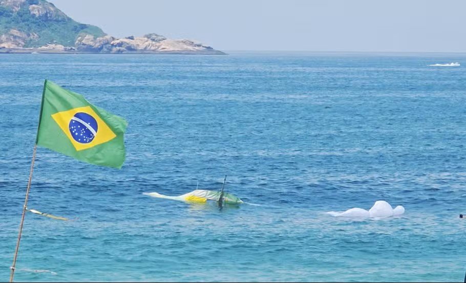 Acidente com asa-delta termina em tragédia no Rio de Janeiro