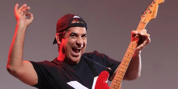 Escolas de samba, Bois Pintadinhos, blocos, show do Monobloco e Durval Lelys são algumas das atrações do Carnaval em Macaé