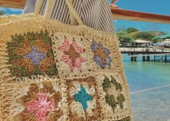 Loja em Búzios abre vaga para vendedora em lives e redes sociais