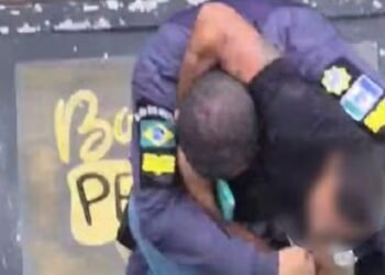 Motorista fura bloqueio e agride guarda em Búzios