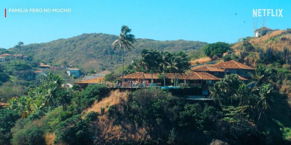 Búzios ganha destaque em guia internacional da Netflix e Embratur