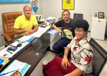 Organização propõe levar desfile da Parada LGBT+ para a Orla Bardot, em Búzios