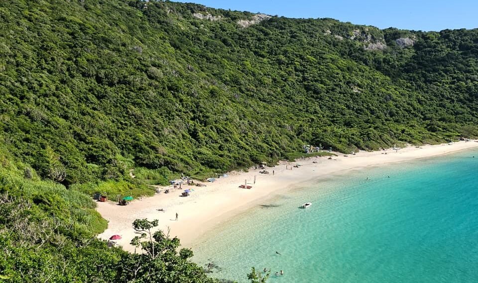 Consulta pública vai discutir o futuro da Praia do Forno em Arraial do Cabo