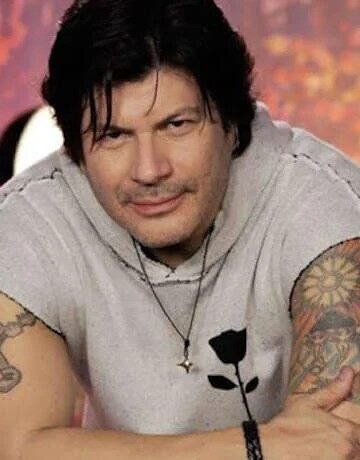 Paulo Ricardo comanda noite do Arraial BBQ Festival