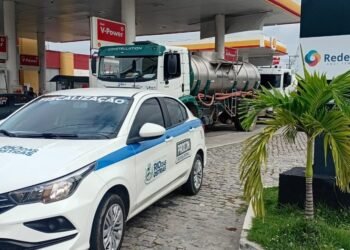 Procon fiscaliza postos de combustíveis em Rio das Ostras