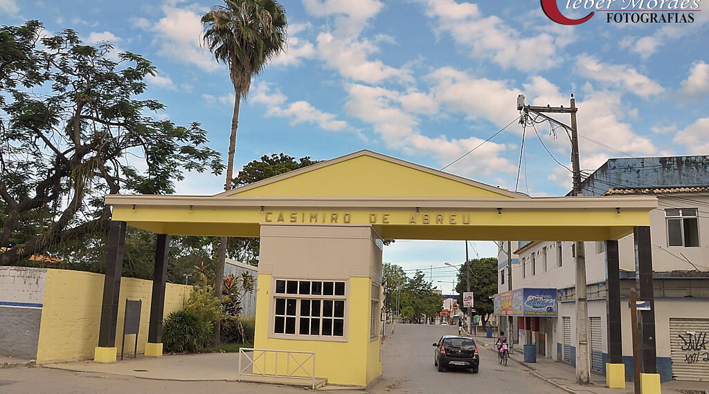 Supostas irregularidades em contratos geram polêmica em Casimiro de Abreu