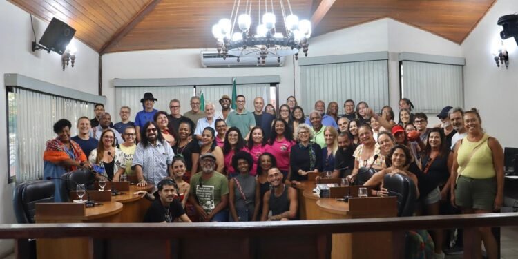 Artistas e representantes do setor participam de audiência pública sobre o Plano Municipal de Cultura de Búzios