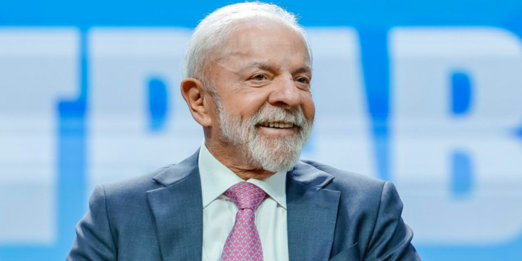Escala 6×1 volta ao debate político nesta semana