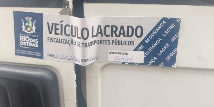 Vans são lacradas em Rio das Ostras