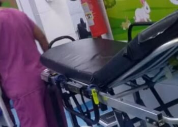 Menino de 7 anos morre após cair de árvore em Iguaba Grande; família denuncia negligência médica