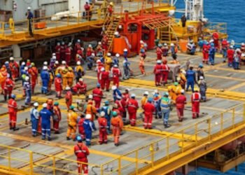Vagas de emprego para offshore: oportunidades em Macaé