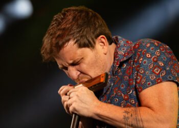 Jazz, blues e música à beira do rio movimentam Barra de São João; veja programação
