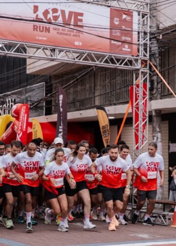 LOVE RUN: corrida com casais algemados movimenta Cabo Frio; veja como participar