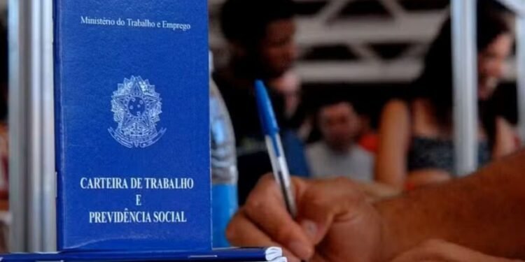 Mais de 600 vagas de emprego estão abertas em Rio das Ostras; confira