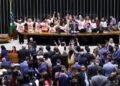 Aprovado fim da escala 6×1 pelos deputados federais; entenda o que acontece agora