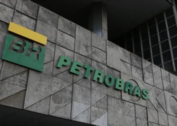 Petrobras abre 150 vagas de estágio; oportunidades em Macaé e Rio