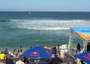 WSL paralisa competição em Saquarema; finais são adiadas
