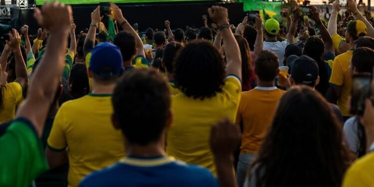 Iguaba Grande terá telão e show para reunir torcedores durante os jogos do Brasil
