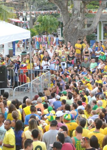 Búzios prepara festa da torcida com telões para os jogos da Seleção na Copa do Mundo