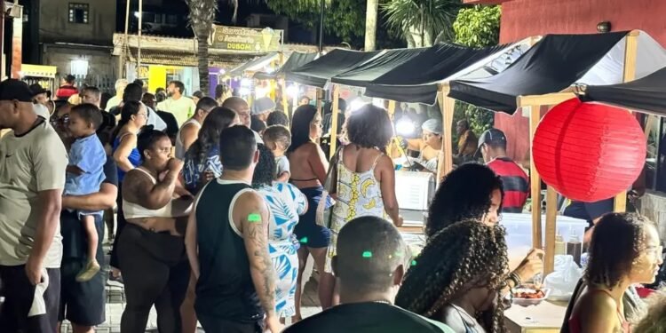 Arraial do Cabo recebe feira com gastronomia, artesanato e show no sábado (6)