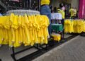 Copa do Mundo já movimenta comércio e colore vitrines de verde e amarelo na região