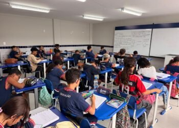 Arraial do Cabo prorroga prazo para cadastro no programa que paga até R$ 2 mil por aluno