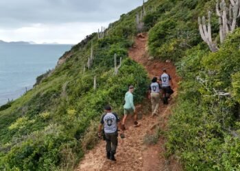 Expedição ‘Volta ao Rio’ alcança Arraial do Cabo; aventura já dura quase 50 dias