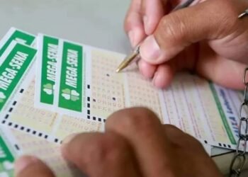 Aposta simples leva sozinha R$ 30 milhões da Mega-Sena; quina paga mais de R$ 37 mil — veja os números