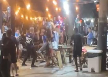 Briga entre torcedores argentinos e brasileiros marca final da Copa em Búzios