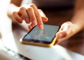 180 tentativas de golpe por minuto: Rio de Janeiro registra alta nas fraudes por telefone