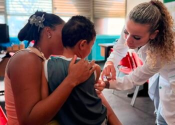 Arraial do Cabo convoca famílias para atualizar vacinação de crianças e adolescentes; veja datas