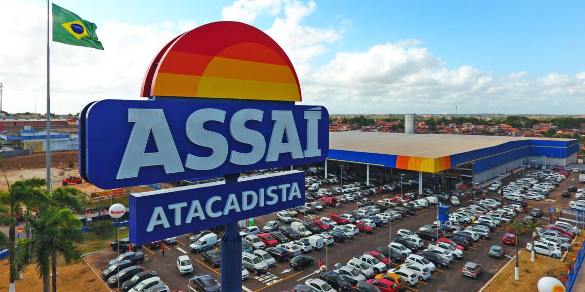 Assaí Atacadista faz feirão de emprego nesta quarta (12) com 50 vagas para Macaé em Rio das Ostras