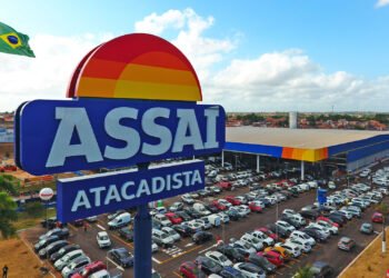 Assaí Atacadista faz feirão de emprego nesta quarta (12) com 50 vagas para Macaé em Rio das Ostras