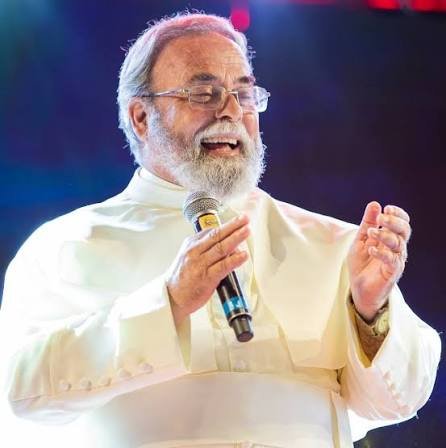Padre Antônio Maria é destaque na Festa de Nossa Senhora da Saúde em Casimiro; Sadami do Sambô também é atração